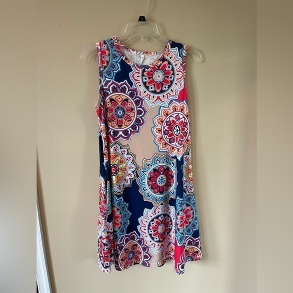 Sleeveless Dress with Pockets Size Medium